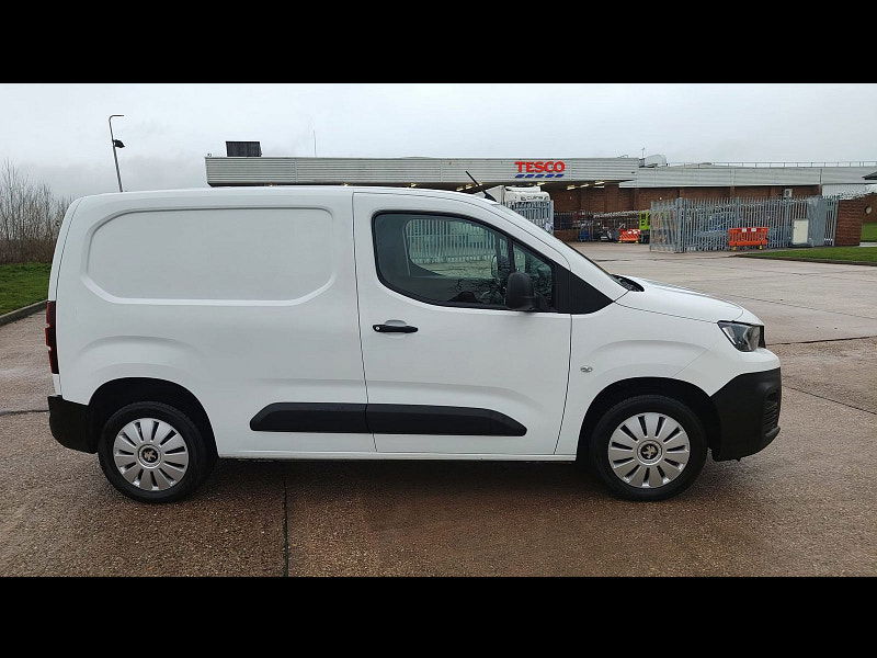 Peugeot Partner 1.5 BlueHDi 1000 Professional Standard Panel Van 5dr Diesel Manual SWB Euro 6 (100 bhp) 5dr Manual 2026