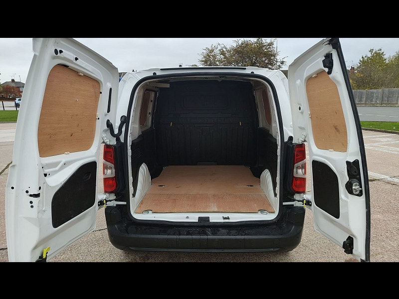 Peugeot Partner 1.5 BlueHDi 1000 Professional Standard Panel Van 5dr Diesel Manual SWB Euro 6 (s/s) (100 bhp) 5dr Manual 2025