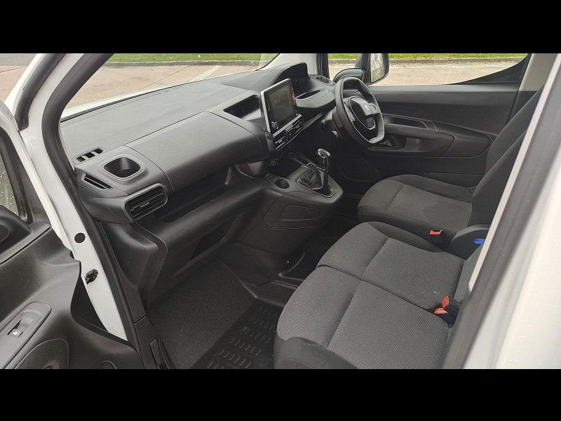 Peugeot Partner 1.5 BlueHDi 1000 Professional Standard Panel Van 5dr Diesel Manual SWB Euro 6 (s/s) (100 bhp) 5dr Manual 2025