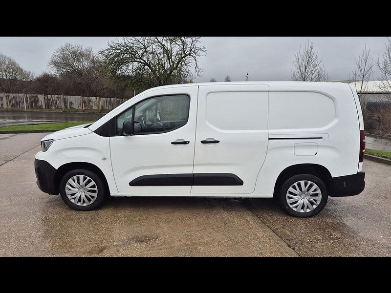 Peugeot Partner 1.5 BlueHDi 950 Professional Long Panel Van 6dr Diesel Manual LWB Euro 6 (s/s) (100 bhp) 6dr Manual 2026