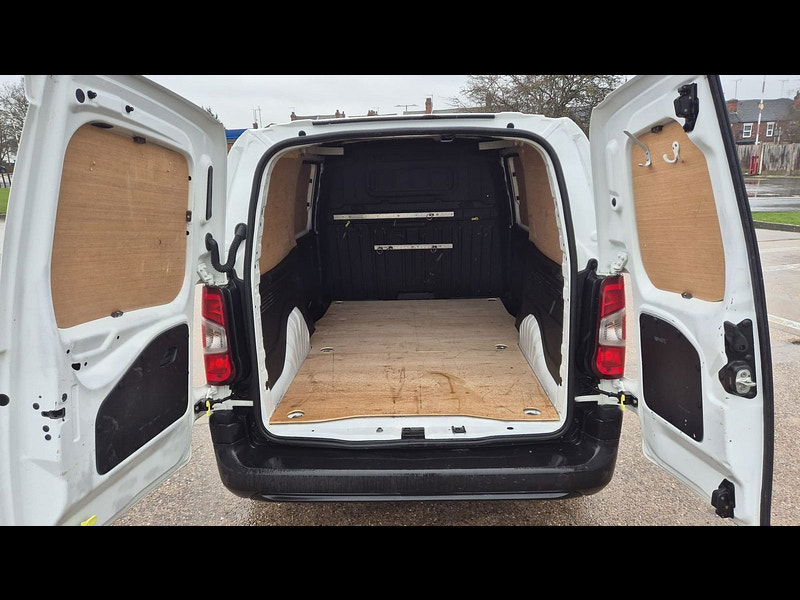 Peugeot Partner 1.5 BlueHDi 950 Professional Long Panel Van 6dr Diesel Manual LWB Euro 6 (s/s) (100 bhp) 6dr Manual 2026