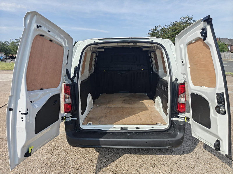 Peugeot Partner 1.5 BlueHDi 950 Professional Premium Long Panel Van 6dr Diesel Manual LWB Euro 6 (100 bhp) 6dr Manual 2026