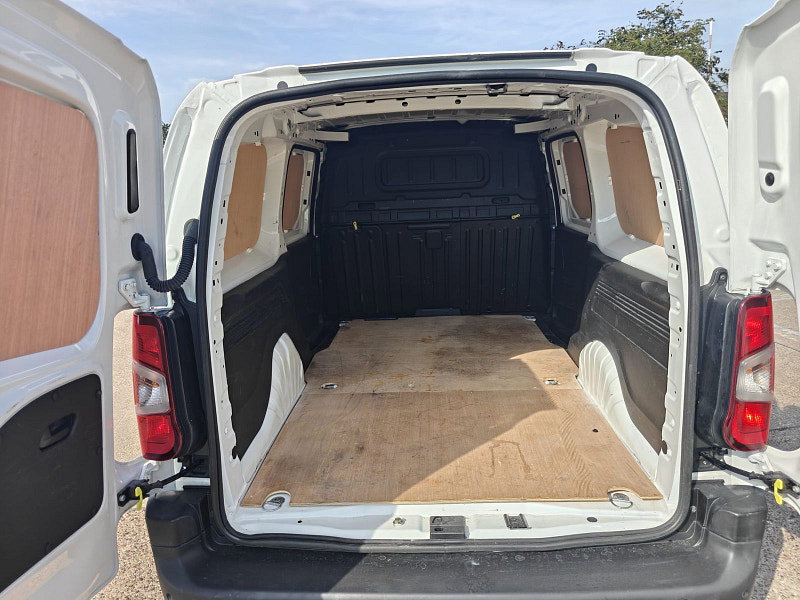 Peugeot Partner 1.5 BlueHDi 950 Professional Premium Long Panel Van 6dr Diesel Manual LWB Euro 6 (100 bhp) 6dr Manual 2026