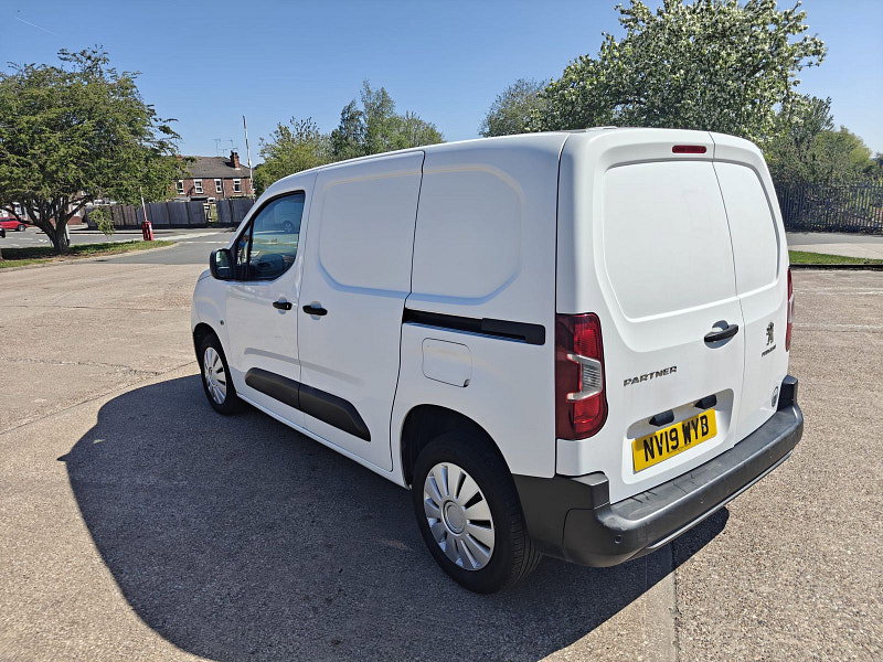 Peugeot Partner 1.6 BlueHDi 1000 Professional Standard Panel Van 5dr Diesel Manual SWB Euro 6 (s/s) (100 bhp) 5dr Manual 2026