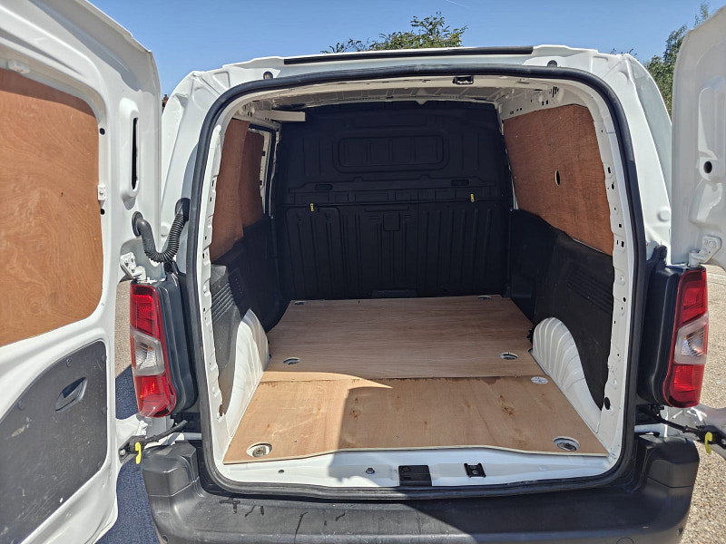 Peugeot Partner 1.6 BlueHDi 1000 Professional Standard Panel Van 5dr Diesel Manual SWB Euro 6 (s/s) (100 bhp) 5dr Manual 2026