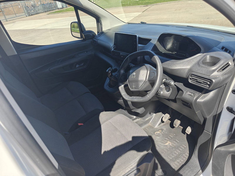 Peugeot Partner 1.6 BlueHDi 1000 Professional Standard Panel Van 5dr Diesel Manual SWB Euro 6 (s/s) (100 bhp) 5dr Manual 2026