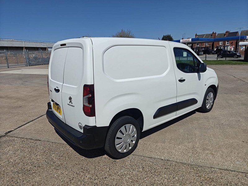 Peugeot Partner 1.6 BlueHDi 1000 Professional Standard Panel Van 5dr Diesel Manual SWB Euro 6 (s/s) (100 bhp) 5dr Manual 2026