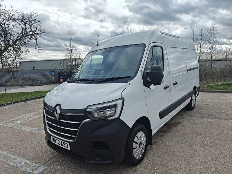 Renault Master 2.3 dCi 35 Business+ Panel Van 4dr Diesel Manual FWD MWB Medium Roof Euro 6 (135 ps) 3dr Manual 2026