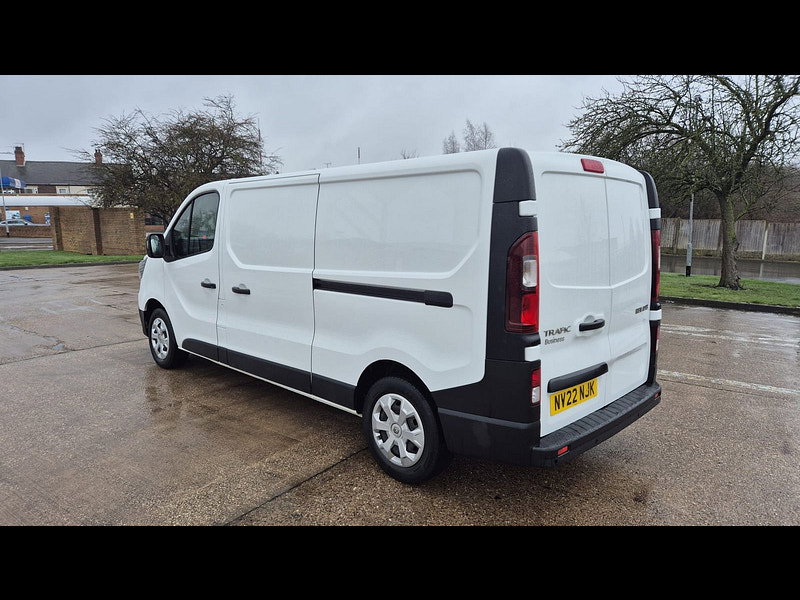 Renault Trafic 2.0 dCi Blue LL30 Business Panel Van 5dr Diesel Manual L2 H1 Euro 6 (s/s) (130 ps) 3dr Manual 2026