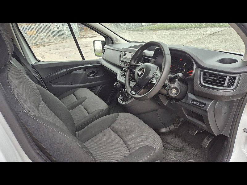 Renault Trafic 2.0 dCi Blue LL30 Business Panel Van 5dr Diesel Manual L2 H1 Euro 6 (s/s) (130 ps) 3dr Manual 2026