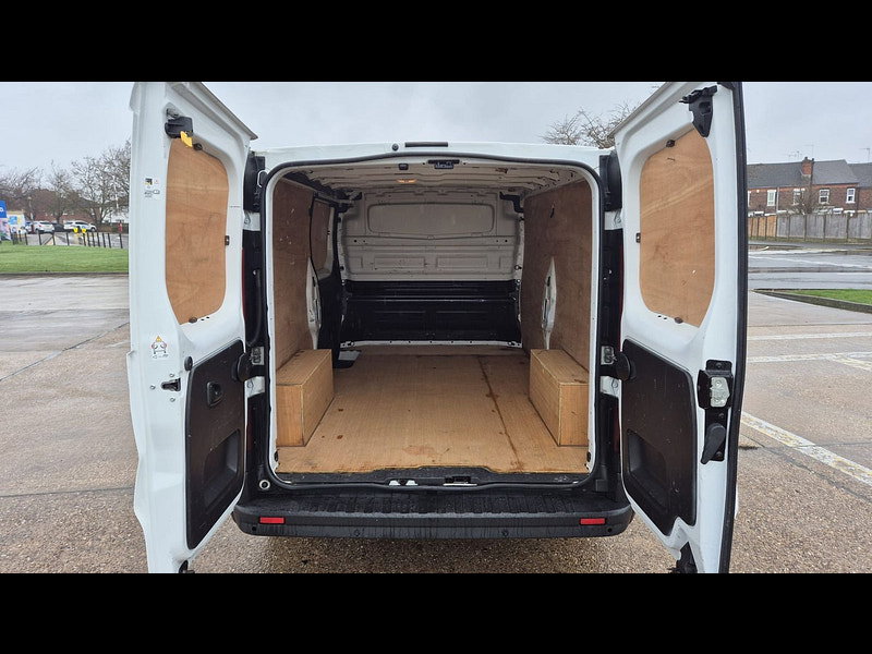 Renault Trafic 2.0 dCi Blue LL30 Business Panel Van 5dr Diesel Manual L2 H1 Euro 6 (s/s) (130 ps) 3dr Manual 2026