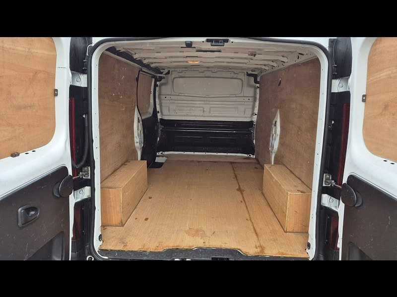 Renault Trafic 2.0 dCi Blue LL30 Business Panel Van 5dr Diesel Manual L2 H1 Euro 6 (s/s) (130 ps) 3dr Manual 2026