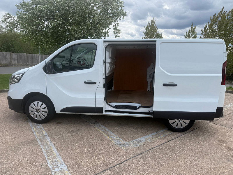 Renault Trafic 2.0 dCi Blue SL28 Business+ Panel Van 5dr Diesel Manual L1 H1 Euro 6 (s/s) (130 ps) 3dr Manual 2026