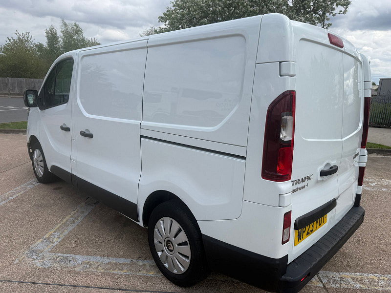 Renault Trafic 2.0 dCi Blue SL28 Business+ Panel Van 5dr Diesel Manual L1 H1 Euro 6 (s/s) (130 ps) 3dr Manual 2026