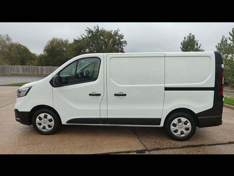 Renault Trafic 2.0 dCi Blue SL28 Business Panel Van 5dr Diesel Manual L1 H1 Euro 6 (s/s) (130 ps) 3dr Manual 2025
