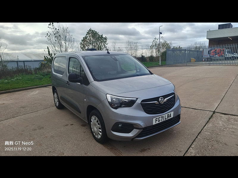 Vauxhall Combo 1.5 Turbo D 2000 Sportive Panel Van 5dr Diesel Manual L1 H1 Euro 6 (100 ps) 5dr Manual 2025
