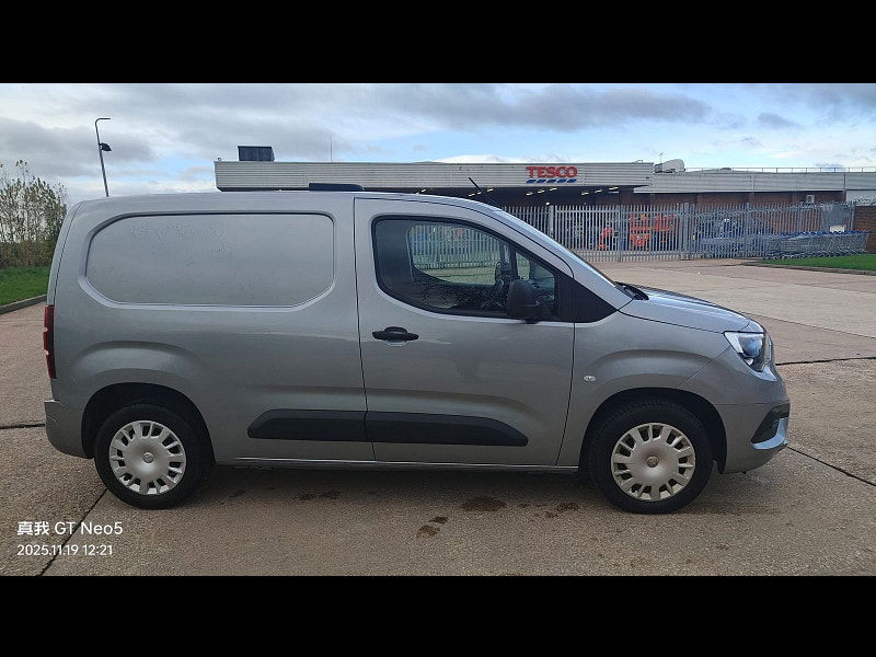 Vauxhall Combo 1.5 Turbo D 2000 Sportive Panel Van 5dr Diesel Manual L1 H1 Euro 6 (100 ps) 5dr Manual 2025