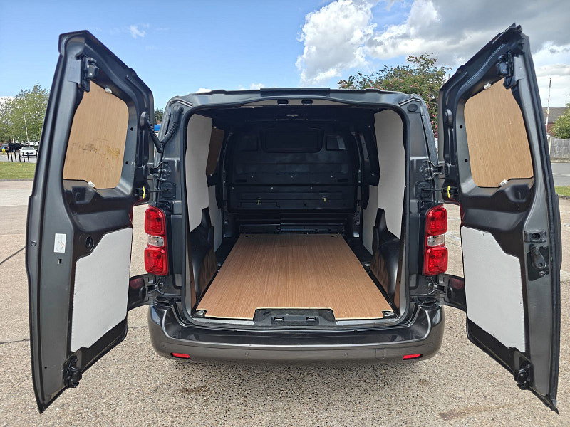 Vauxhall Vivaro 1.5 Turbo D 2700 Pro Panel Van 6dr Diesel Manual L1 H1 Euro 6 (s/s) (120 ps) 6dr Manual 2026
