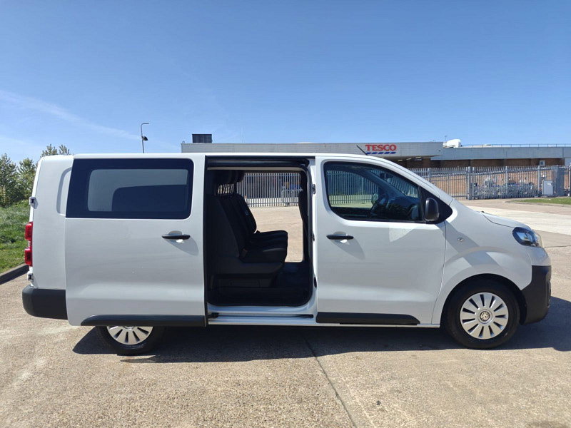 Vauxhall Vivaro 2.0 Turbo D 3100 Dynamic Crew Van Double Cab 6dr Diesel Manual L2 H1 Euro 6 (s/s) (145 ps) 6dr Manual 2026