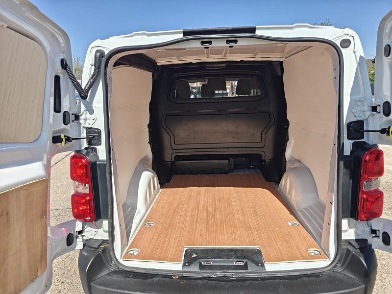 Vauxhall Vivaro 2.0 Turbo D 3100 Dynamic Crew Van Double Cab 6dr Diesel Manual L2 H1 Euro 6 (s/s) (145 ps) 6dr Manual 2026