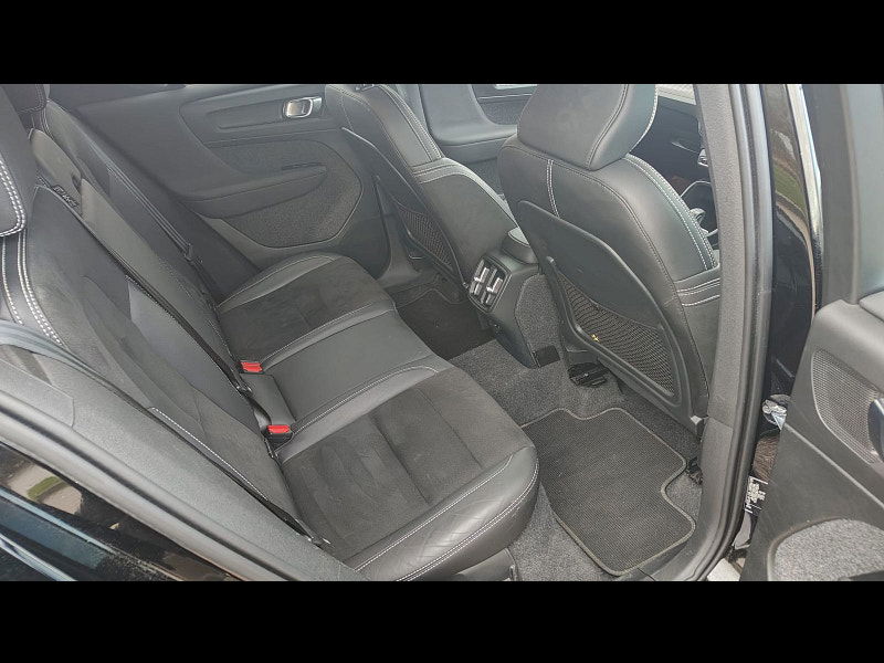 Volvo XC40 1.5 T3 R-Design SUV 5dr Petrol Auto Euro 6 (s/s) (163 ps) 5dr Automatic 2026