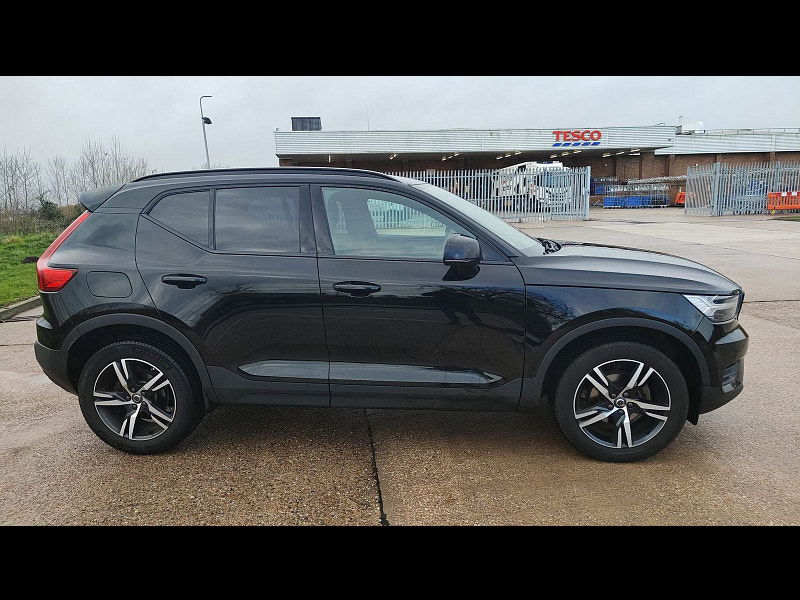 Volvo XC40 1.5 T3 R-Design SUV 5dr Petrol Auto Euro 6 (s/s) (163 ps) 5dr Automatic 2026