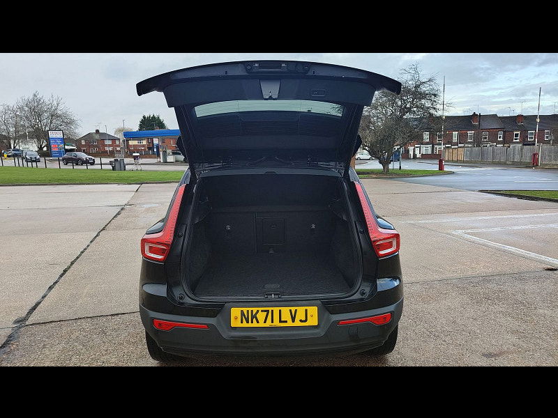 Volvo XC40 1.5 T3 R-Design SUV 5dr Petrol Auto Euro 6 (s/s) (163 ps) 5dr Automatic 2026