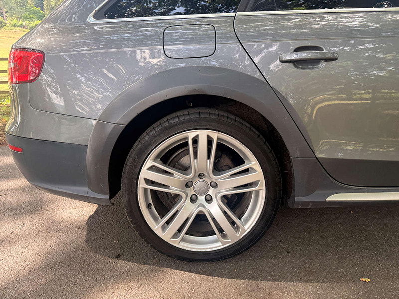 Audi A4 2.0 A4 Allroad Sport TDI Quattro Auto 4WD 5dr 5dr Automatic 2025