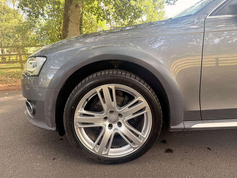 Audi A4 2.0 A4 Allroad Sport TDI Quattro Auto 4WD 5dr 5dr Automatic 2025