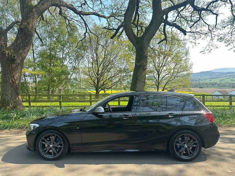 BMW 1 Series 3.0 M140i GPF Shadow Edition Hatchback 5dr Petrol Auto Euro 6 (s/s) (340 ps) 5dr Automatic 2026