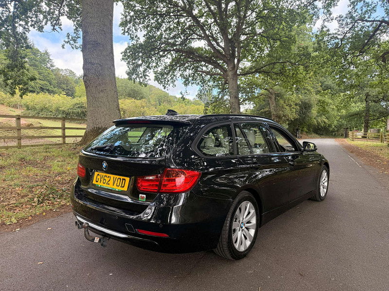 BMW 3 Series 3.0 330d Modern Touring Auto 5dr 5dr Automatic 2025
