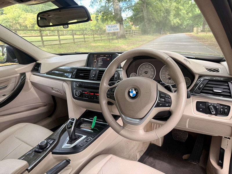 BMW 3 Series 3.0 330d Modern Touring Auto 5dr 5dr Automatic 2025