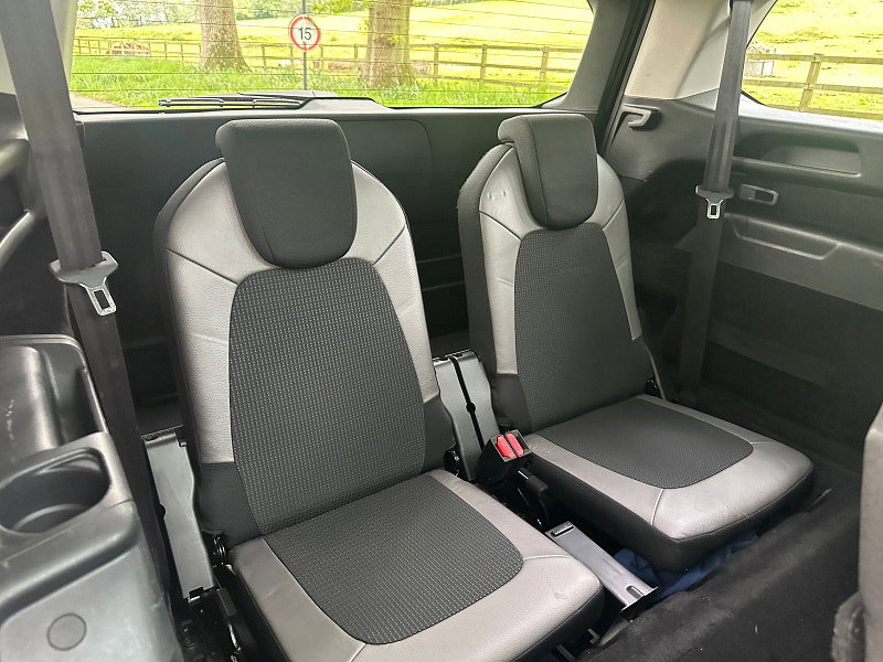 Citroen Grand C4 Picasso 2.0 BlueHDi Exclusive+ MPV 5dr Diesel EAT6 Euro 6 (s/s) (150 ps) 5dr Automatic 2026