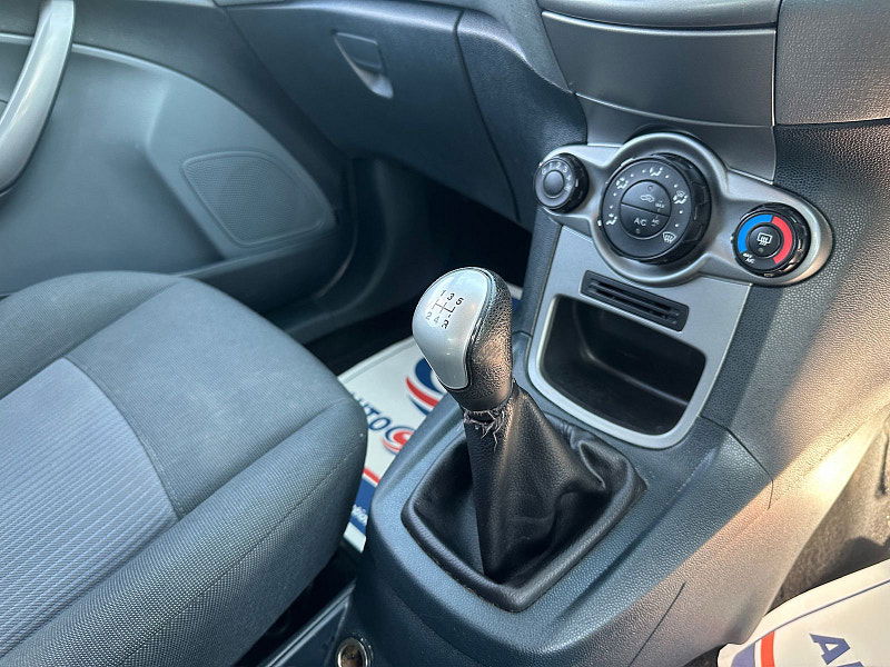 Ford Fiesta 1.25 Edge Hatchback 3dr Petrol Manual (127 g/km, 59 bhp) 3dr Manual 2026