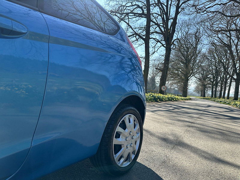 Ford Fiesta 1.25 Edge Hatchback 3dr Petrol Manual (127 g/km, 59 bhp) 3dr Manual 2026