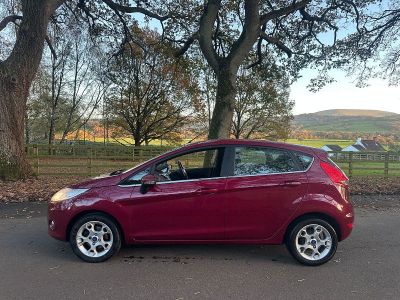 Ford Fiesta 1.25 Zetec Hatchback 5dr Petrol Manual (129 g/km, 81 bhp) 5dr Manual 2025