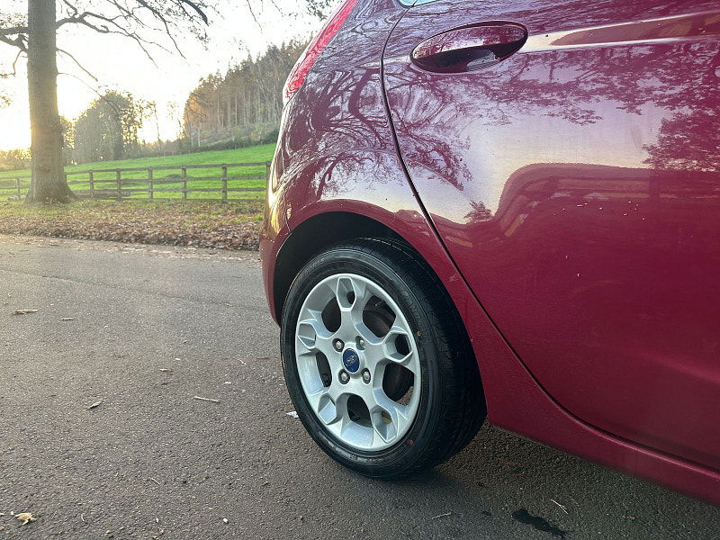 Ford Fiesta 1.25 Zetec Hatchback 5dr Petrol Manual (129 g/km, 81 bhp) 5dr Manual 2025