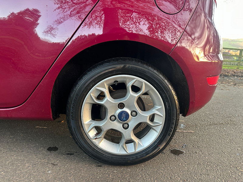 Ford Fiesta 1.25 Zetec Hatchback 5dr Petrol Manual (129 g/km, 81 bhp) 5dr Manual 2025