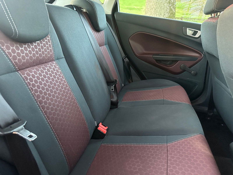 Ford Fiesta 1.25 Zetec Hatchback 5dr Petrol Manual (129 g/km, 81 bhp) 5dr Manual 2025