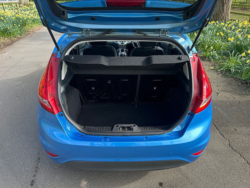 Ford Fiesta 1.4 Titanium Hatchback 3dr Petrol Manual (133 g/km, 94 bhp) 3dr Manual 2026