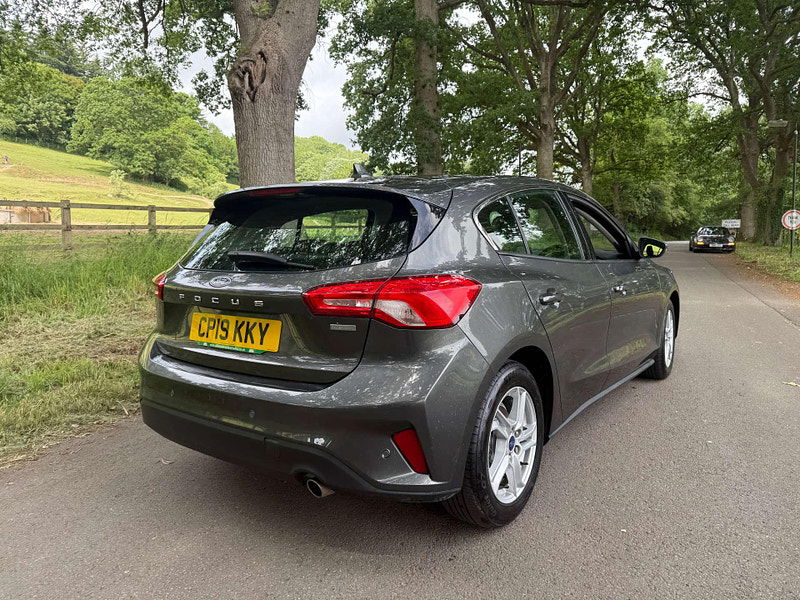 Ford Focus 1.0 Focus Zetec 5dr 5dr Manual 2025