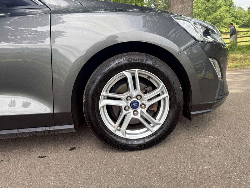 Ford Focus 1.0 Focus Zetec 5dr 5dr Manual 2025