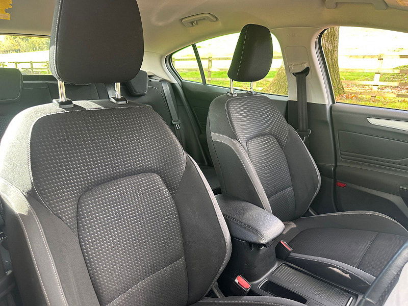 Ford Focus 1.5 EcoBlue Zetec Hatchback 5dr Diesel Manual Euro 6 (s/s) (120 ps) 5dr Manual 2025