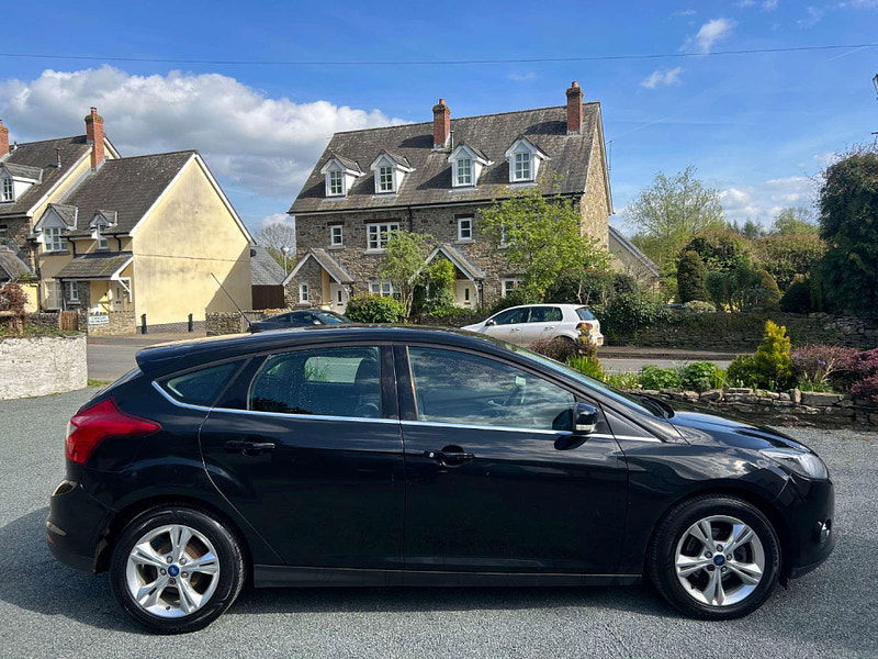 Ford Focus 1.6 Focus Zetec 105 5dr 5dr Manual 2025