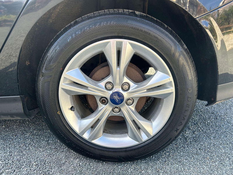 Ford Focus 1.6 Focus Zetec 105 5dr 5dr Manual 2025