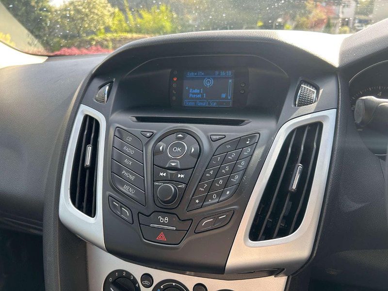 Ford Focus 1.6 Focus Zetec 105 5dr 5dr Manual 2025