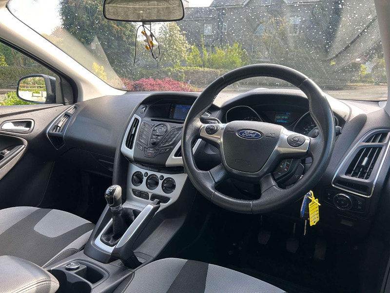Ford Focus 1.6 Focus Zetec 105 5dr 5dr Manual 2025