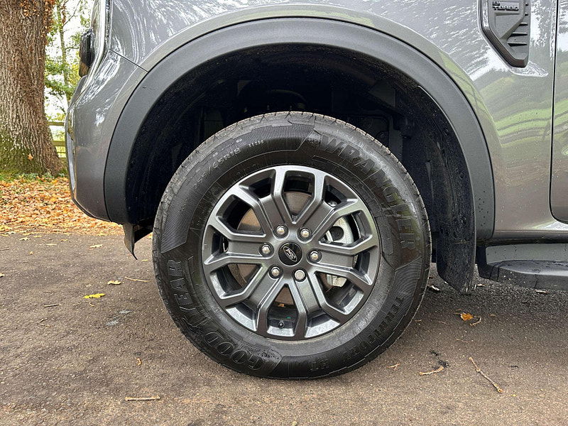Ford Ranger 2.0 Ranger Wildtrak EcoBlue 4x4 A 4WD 2dr Automatic 2025