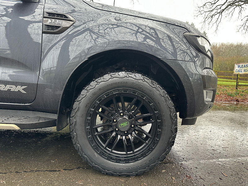 Ford Ranger 3.2 TDCi Wildtrak Pickup Double Cab 4dr Diesel Auto 4WD Euro 5 (200 ps) 4dr Automatic 2026