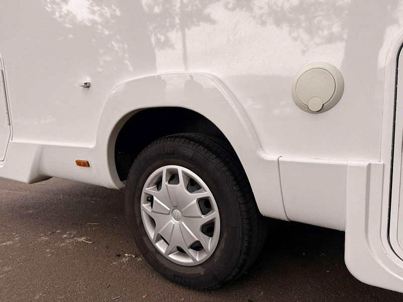Ford Roller TEAM ZEFIRO 696 AUTO 2dr Automatic 2025